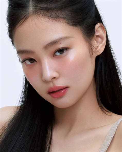 jennie kim natural makeup.